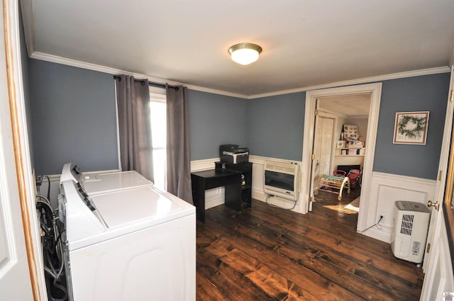 washroom with ornamental molding, dark hardwood / wood-style floors, heating unit, and independent washer and dryer