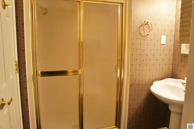 bathroom featuring walk in shower