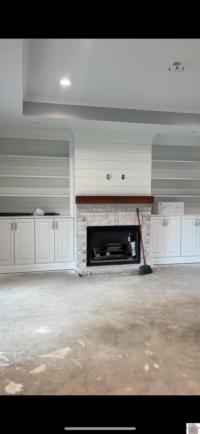 view of unfurnished living room