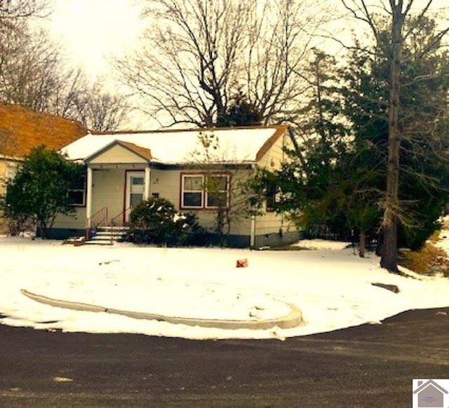 view of front of house