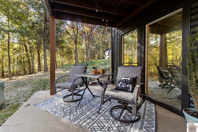 273 Bayshore Dr, Cadiz, KY 42211 - sunroom featuring plenty of natural light