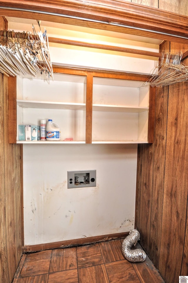 washroom with laundry area, electric dryer hookup, and washer hookup