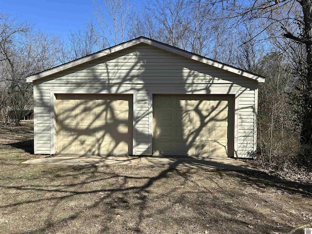 view of detached garage