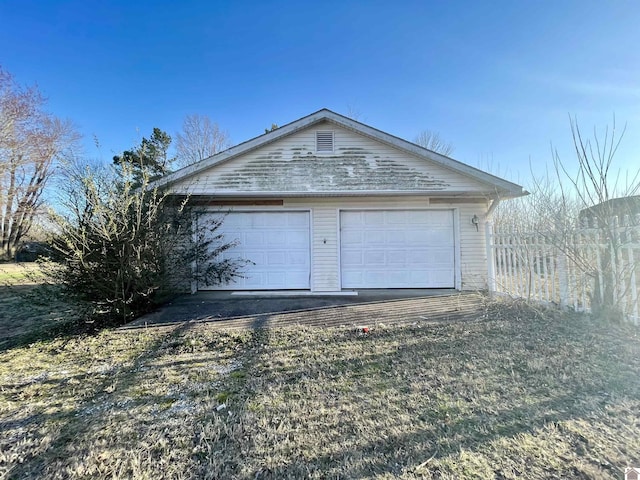 view of detached garage