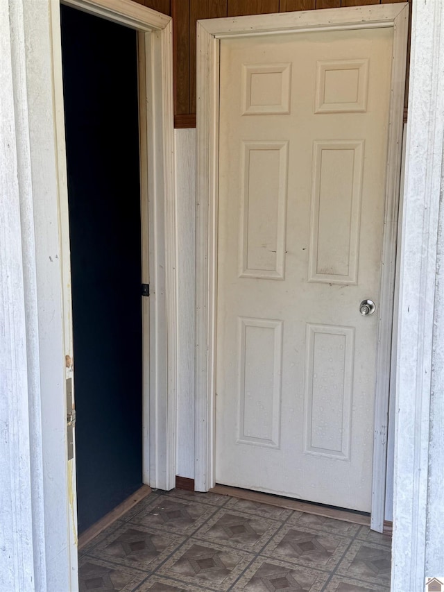 504 Pine St, Murray, KY 42071 - hall featuring tile patterned floors