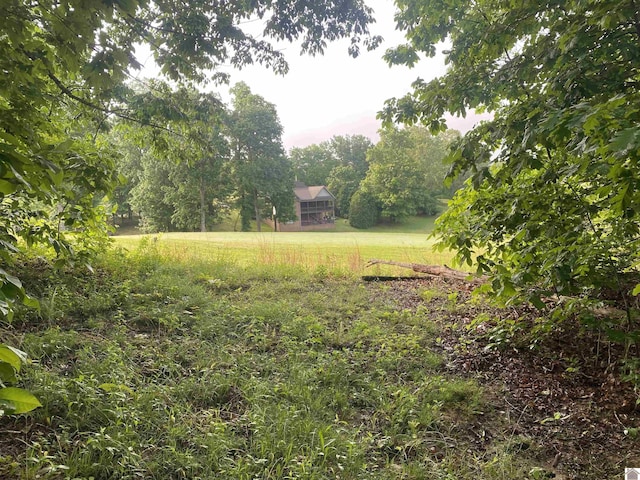 020 Cayuga Dr, Cadiz, KY 42211
