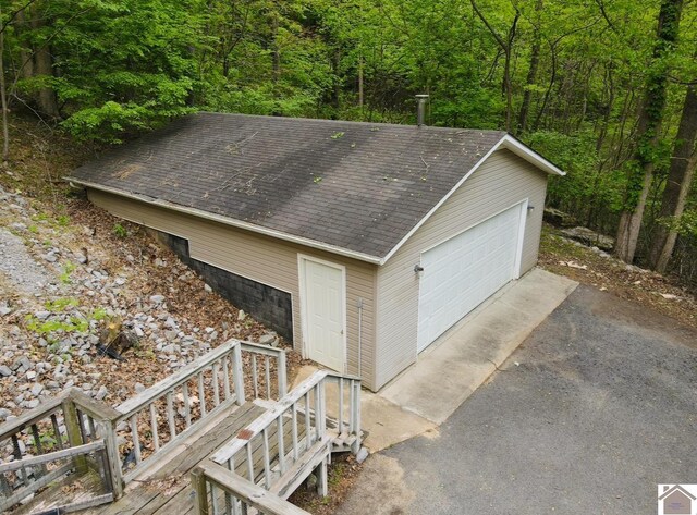 40 Oriole Dr, Eddyville, KY 42038
