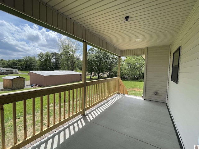 1360 Eagle Ln, Mayfield, KY 42066 - view of patio with an outdoor structure