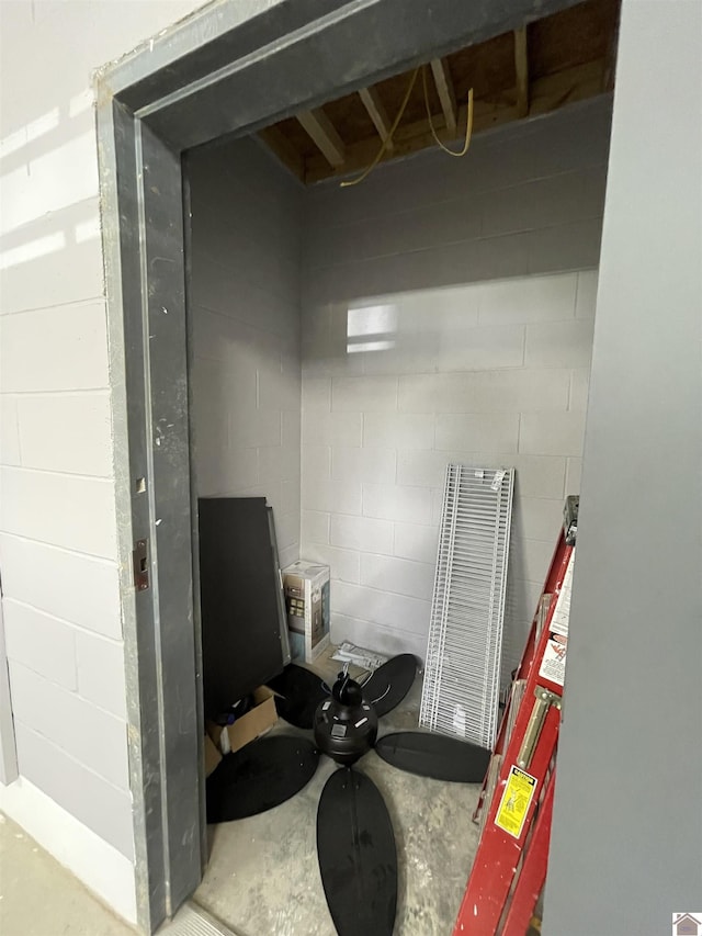 1360 Eagle Ln, Mayfield, KY 42066 - interior space featuring concrete block wall