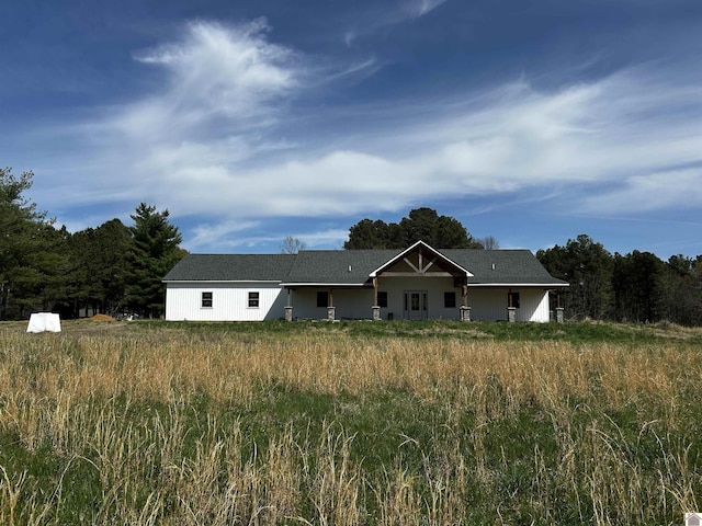 view of front of house