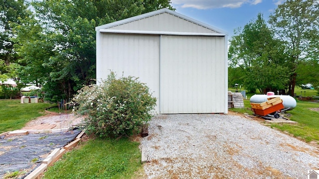 486 Mermie, Hardin, KY 42048 - view of outdoor structure with an outbuilding