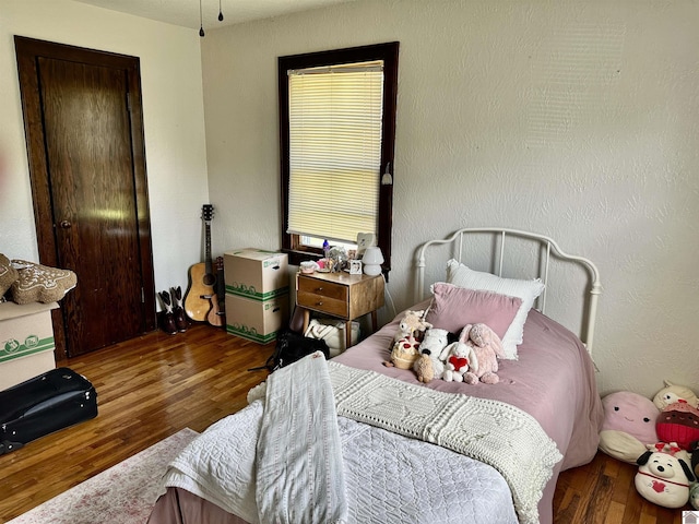 203 N 17th, Murray, KY 42071 - bedroom featuring wood finished floors