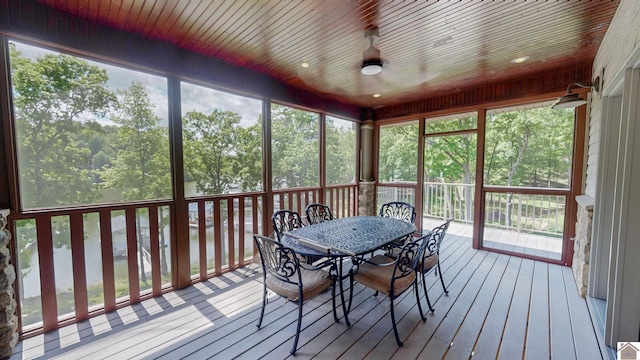 171 Cagel, Gilbertsville, KY 42044 - sunroom / solarium with outdoor dining space