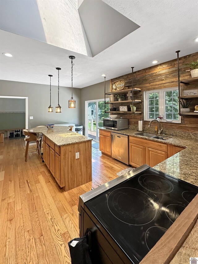 478 Lovers Ln, Benton, KY 42025 - kitchen with appliances with stainless steel finishes, a sink, open shelves, light wood-style flooring, and recessed lighting