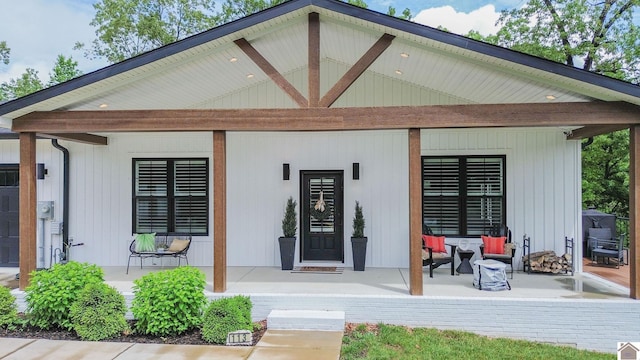 113 Captain Ln, Gilbertsville, KY 42044 - view of front of house featuring covered porch