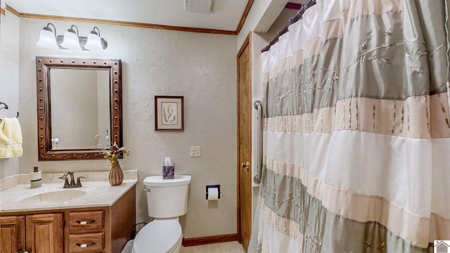 111 Honeysuckle Ln, Murray, KY 42071 - full bath with toilet, vanity, curtained shower, crown molding, and baseboards