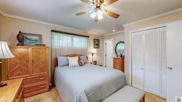 111 Honeysuckle Ln, Murray, KY 42071 - bedroom with light carpet, a closet, ornamental molding, and a ceiling fan