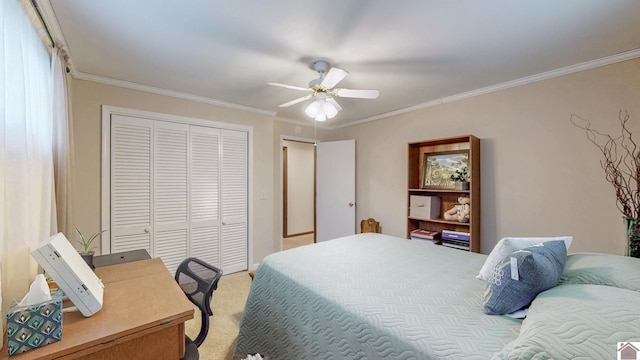 111 Honeysuckle Ln, Murray, KY 42071 - bedroom featuring crown molding, a closet, light carpet, and a ceiling fan