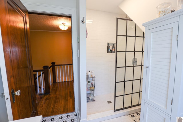 1931 Jefferson St, Paducah, KY 42001 - full bathroom featuring a walk in shower