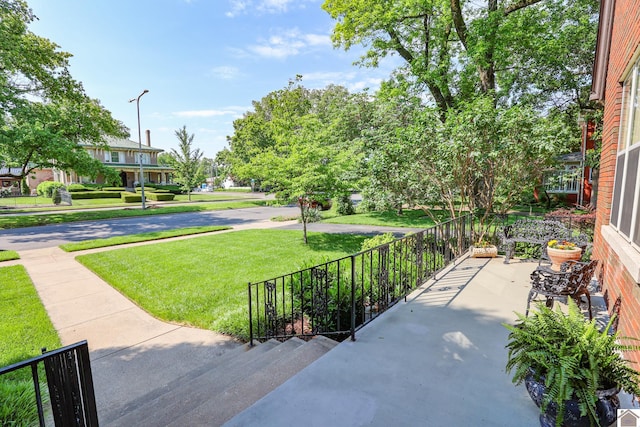 1931 Jefferson St, Paducah, KY 42001 - view of patio