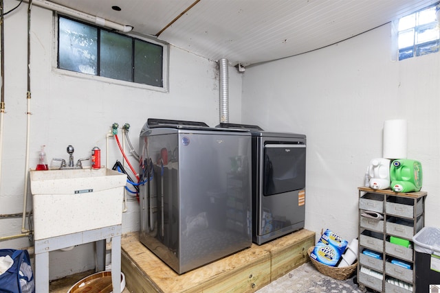 341 Friedman Ave, Paducah, KY 42001 - washroom featuring washer and dryer
