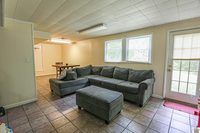 1124 Friedman Ln, Paducah, KY 42001 - living room with baseboards and wooden walls