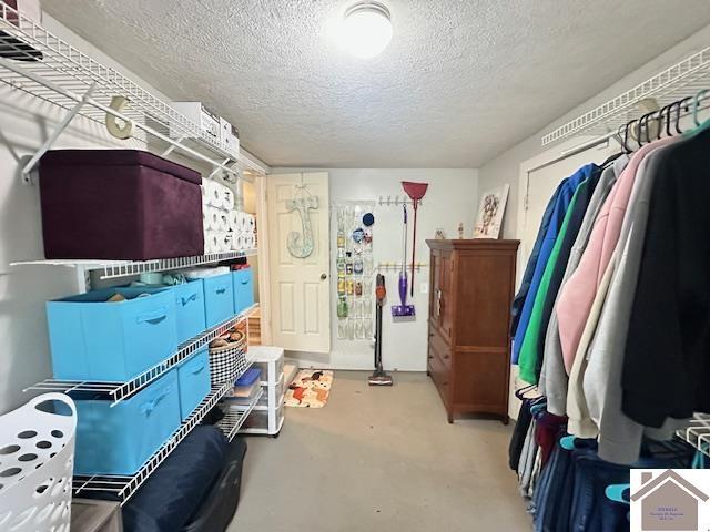 3944 Old Mayfield Rd, Paducah, KY 42003 - view of storage area