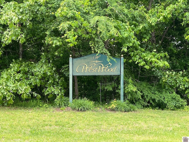 10 Chelsea Dr, Eddyville, KY 42038