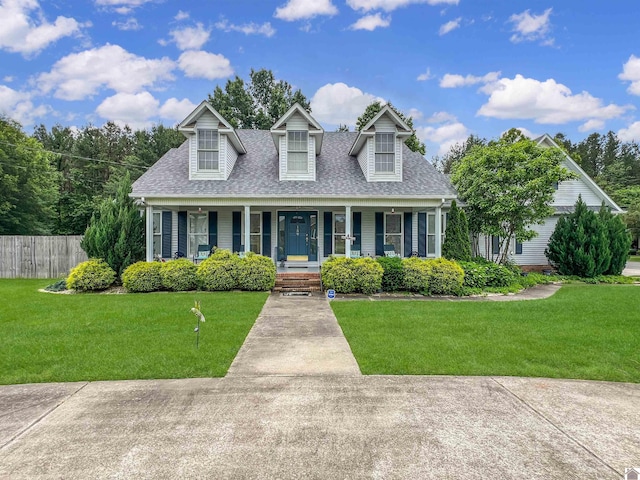 189 Edinborough W, Murray, KY 42071 - cape cod-style house featuring roof with shingles and a porch