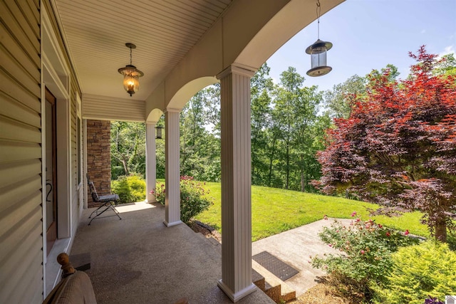 124 Hughes Rd, Benton, KY 42025 - porch featuring a lawn