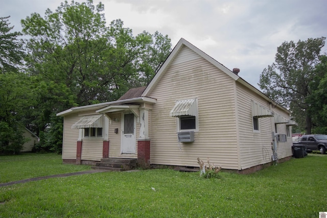 2310 S 28th, Paducah, KY 42003 - view of front of property with a front lawn and cooling unit