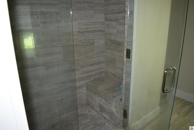 3975 Contest Rd, Paducah, KY 42001 - full bath featuring a stall shower