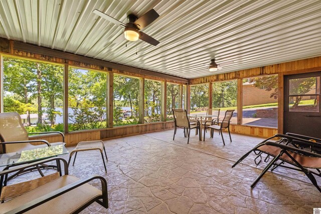 3011 Little Bear Hwy, Gilbertsville, KY 42044 - sunroom featuring outdoor dining area and a ceiling fan