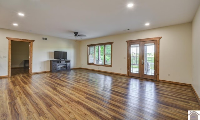 3210 Douglas Rd, Murray, KY 42071 - unfurnished living room featuring wood finished floors, baseboards, ceiling fan, and recessed lighting