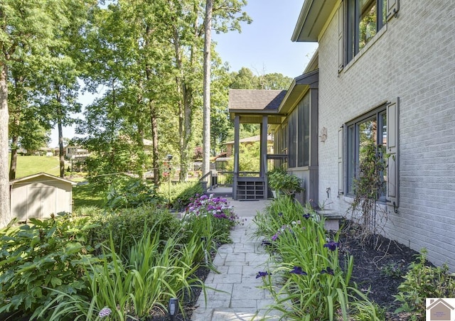 114 Shadyside Ln, Gilbertsville, KY 42044 - view of yard with a sunroom