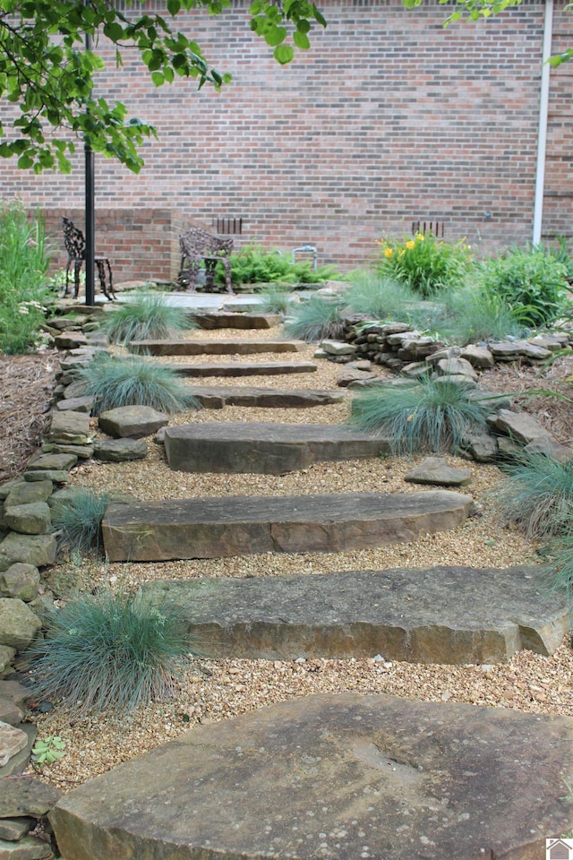 395 Wildcat Trce, Paducah, KY 42003 - view of staircase