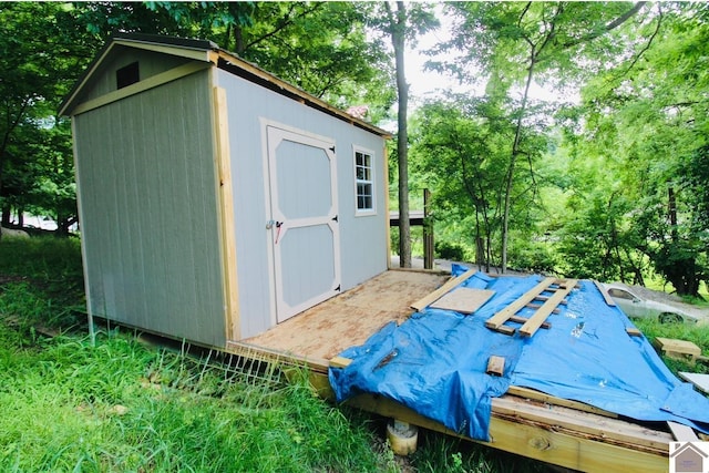 73 Lakeshore Dr, Eddyville, KY 42038