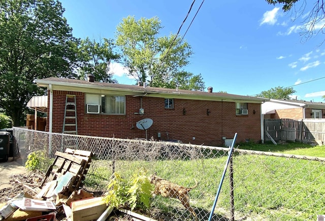2222 Harrison St, Paducah, KY 42001 - back of property with brick siding