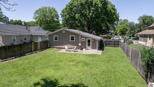 1916 Monroe St, Paducah, KY 42001 - back of property with a patio