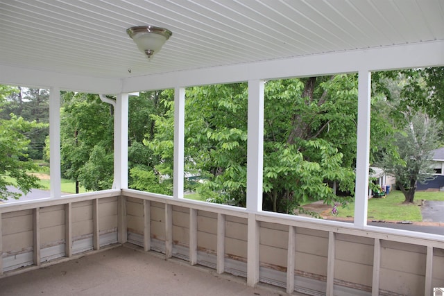 1400 Walnut St, Benton, KY 42025 - view of unfurnished sunroom
