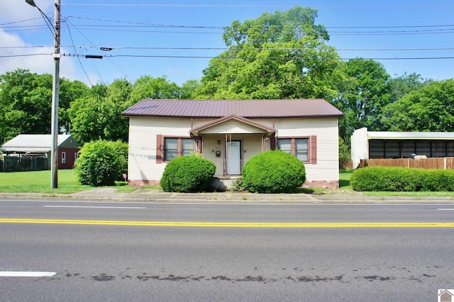 909 S 3rd St, Paducah, KY 42003 - view of bungalow-style house