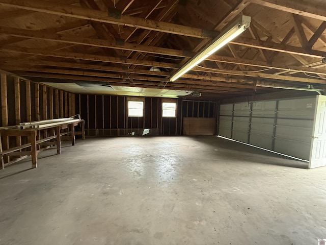 303 Union Cir, Mayfield, KY 42066 - view of garage