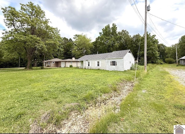 2130 Husband Rd, Paducah, KY 42003 - view of front of home featuring a front yard