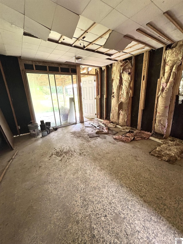 2130 Husband Rd, Paducah, KY 42003 - unfurnished room featuring a paneled ceiling