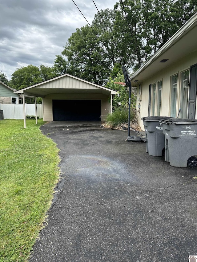260 Riverside Dr, Paducah, KY 42003 - view of detached garage