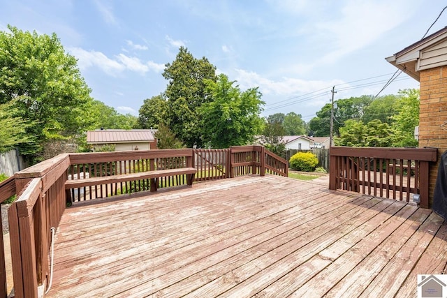 1310 Hilltop Dr, Mayfield, KY 42066 - view of deck