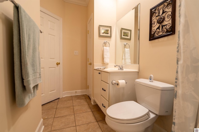 2492 Lakewood Dr, Paducah, KY 42003 - full bathroom with vanity, tile patterned floors, toilet, and baseboards
