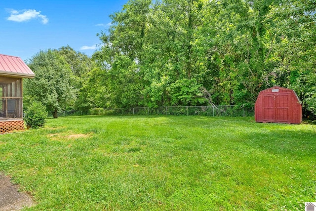 332 Meadowbrook, Cadiz, KY 42211 - view of yard with a sunroom