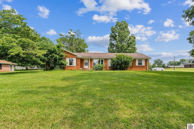 200 Millbrooke Dr, Hopkinsville, KY 42240 - ranch-style home featuring a front yard