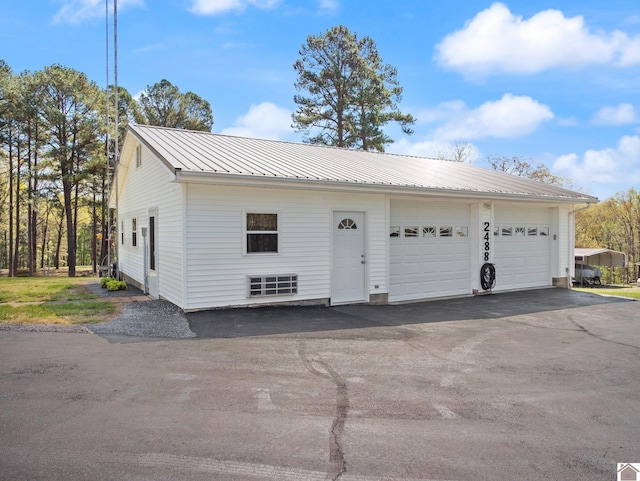 2488 Cypress Trl, New Concord, KY 42076 - view of detached garage
